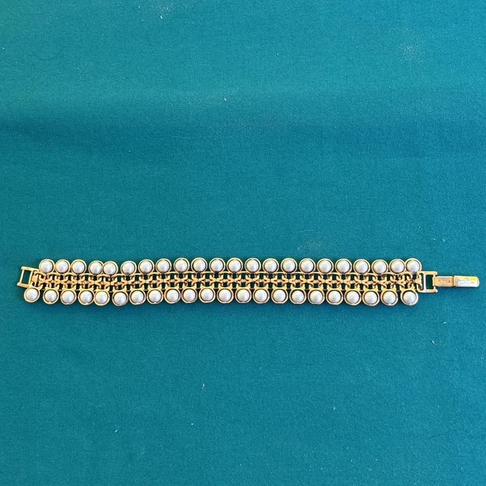 Vintage Avon Faux Pearl Gold Tone Double Row Chain Bracelet 7 1/2 Inches Long - Picture 8 of 10